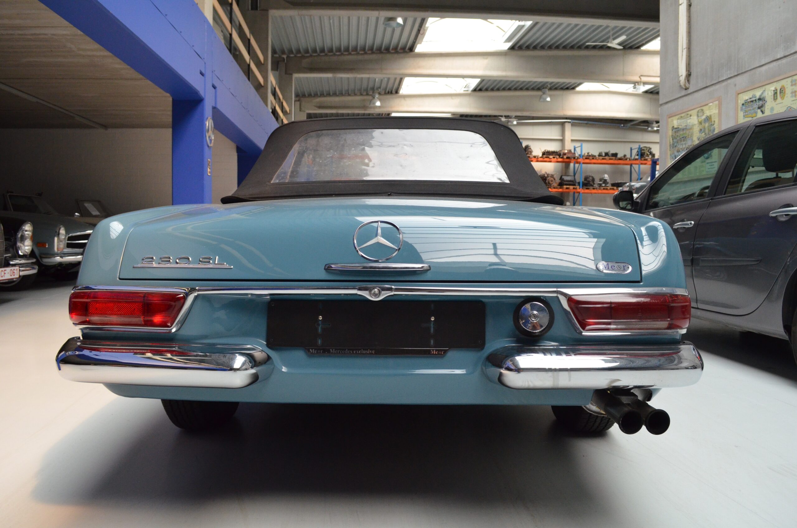 Mercedes-Benz 230 SL