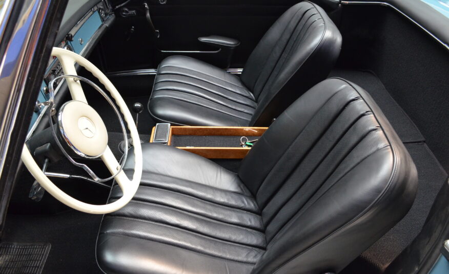 Mercedes-Benz 230 SL